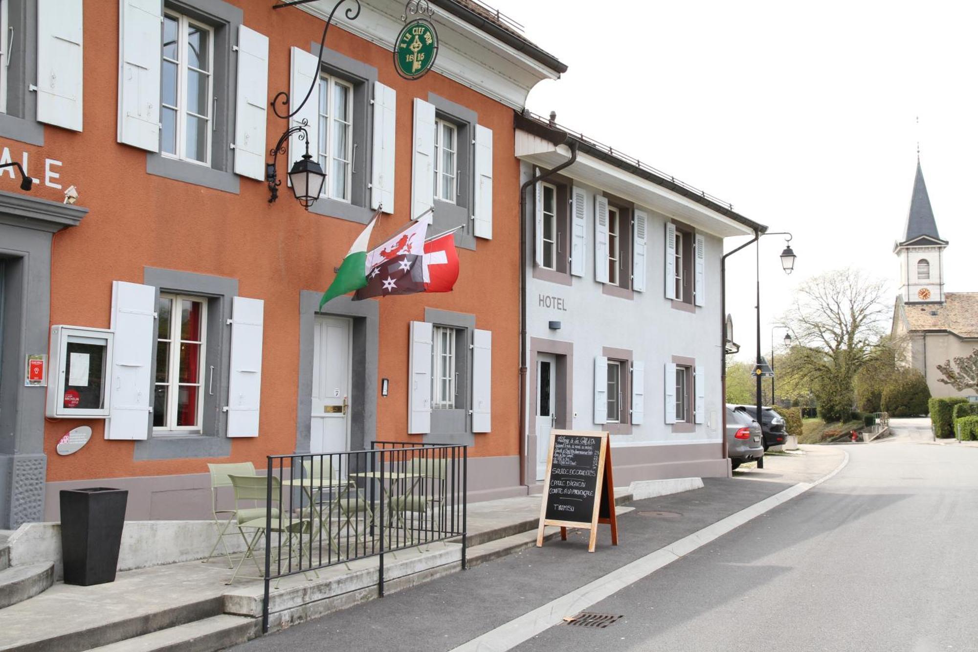 La Clef D'Or Auberge Communale Bursinel Екстер'єр фото